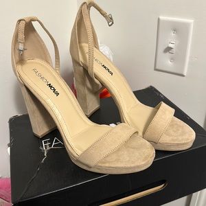 Beige heels